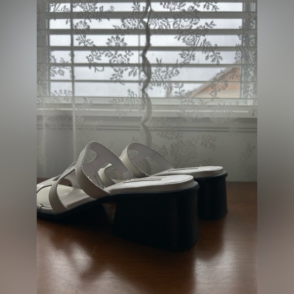 Steve Madden White Princess Sandal - Picture 5 of 6